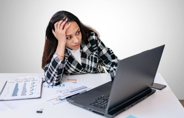 How to Host A Hybrid Event Without Technical Glitches
